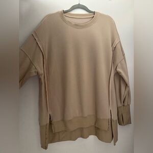 Oversized Sweatshirt w Stitch Detailing